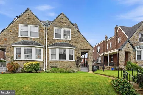 828 Knorr St, Philadelphia, PA 19111