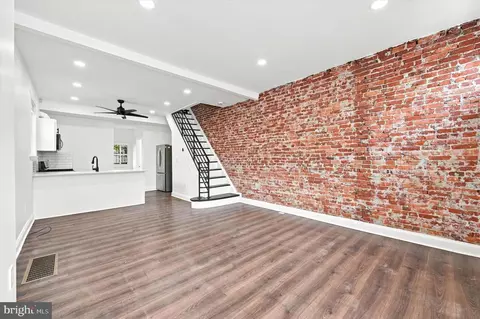 1771 N Dover St, Philadelphia, PA 19121