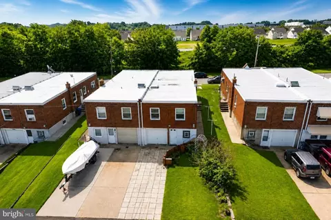 15128 Carter Rd, Philadelphia, PA 19116
