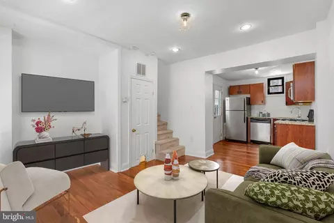 525 R Fitzwater St #3, Philadelphia, PA 19147