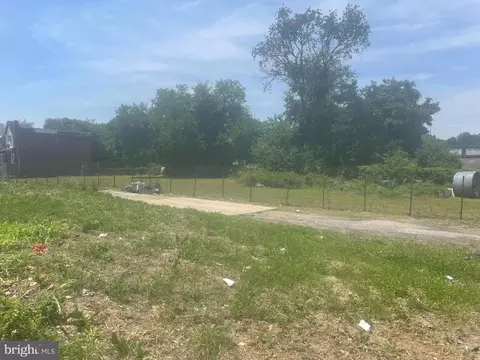 7241 Wheeler St, Philadelphia, PA 19142
