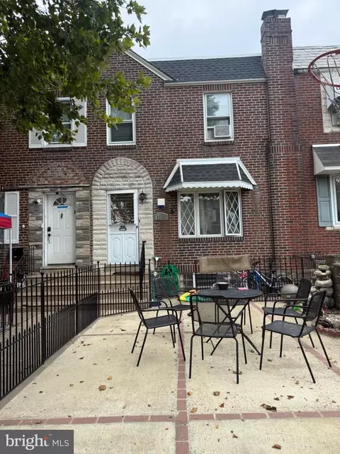 6338 Jackson St, Philadelphia, PA 19135