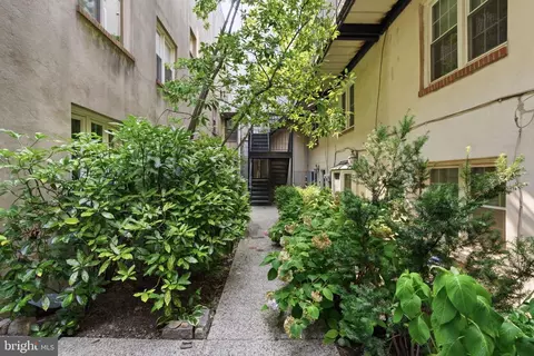 2308 Naudain St #B, Philadelphia, PA 19146