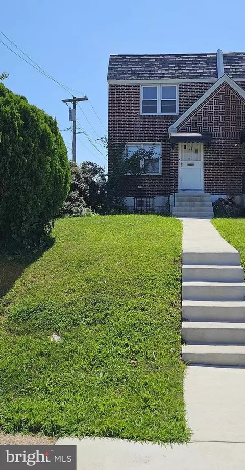 1142 Saint Vincent St, Philadelphia, PA 19111