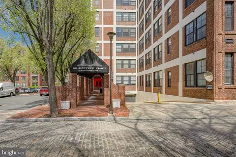 315 New St #504, Philadelphia, PA 19106