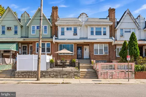 967 Bridge St, Philadelphia, PA 19124