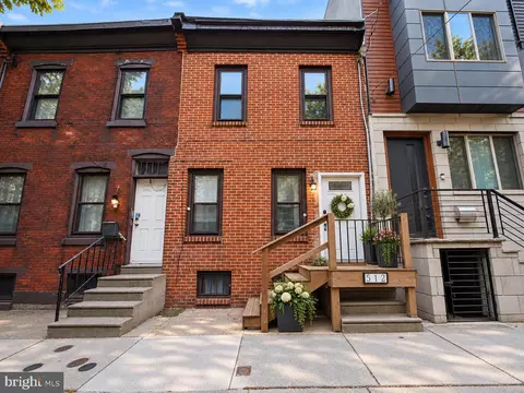 512 Mercy St, Philadelphia, PA 19148