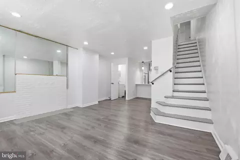 4023 N 9th St, Philadelphia, PA 19140