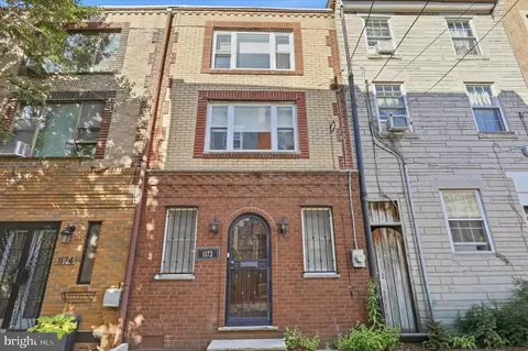 1172 S Darien St, Philadelphia, PA 19147