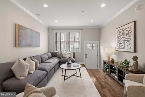 2129 Tasker St, Philadelphia, PA 19145
