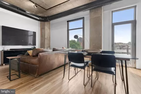 113 N Bread St #3H6, Philadelphia, PA 19106