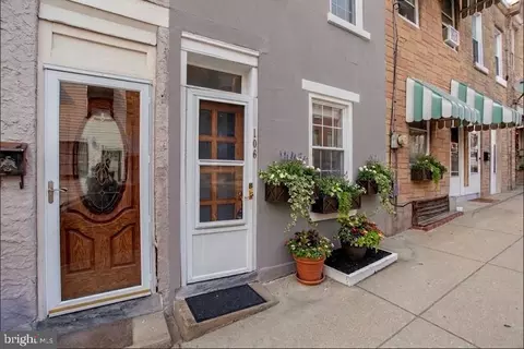 106 Davis St, Philadelphia, PA 19127