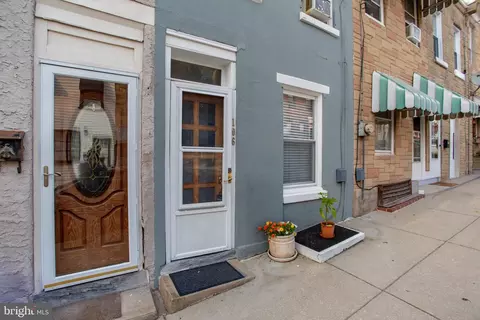 106 Davis St, Philadelphia, PA 19127