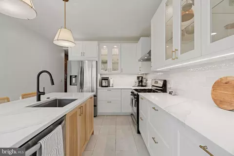 4428 Fleming St, Philadelphia, PA 19128
