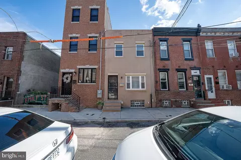 318 Emily St, Philadelphia, PA 19148