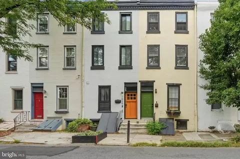 1023 Lombard St, Philadelphia, PA 19147