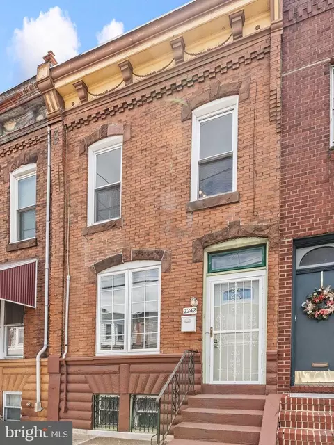 2242 Moore St, Philadelphia, PA 19145