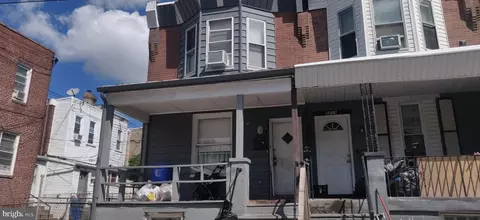 2211 S Hobson St, Philadelphia, PA 19142