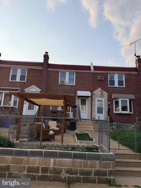 6118 Walker St, Philadelphia, PA 19135