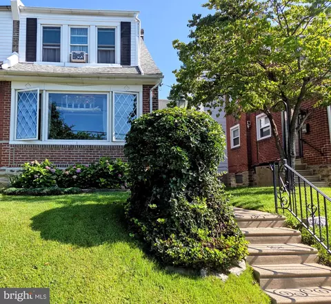 367 Longshore Ave, Philadelphia, PA 19111
