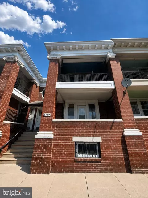 1319 W Ruscomb St, Philadelphia, PA 19141