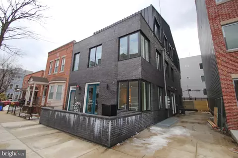 810 N Uber St, Philadelphia, PA 19130