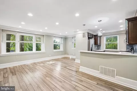 1034 E Slocum St, Philadelphia, PA 19150