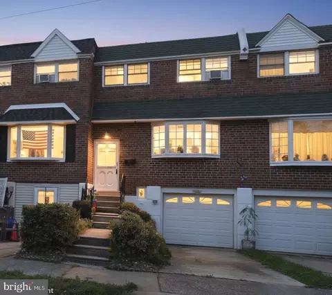 12564 Biscayne Dr, Philadelphia, PA 19154