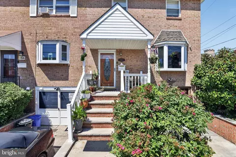 866 N Marshall St, Philadelphia, PA 19123