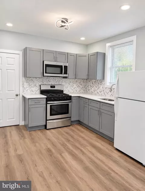3920 N Franklin St, Philadelphia, PA 19140
