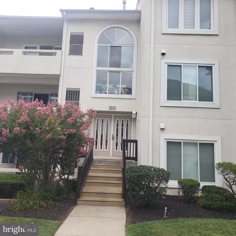 153 Benjamin Ct #G153, Philadelphia, PA 19114
