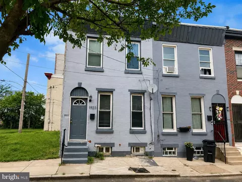 1923 Monument St, Philadelphia, PA 19121