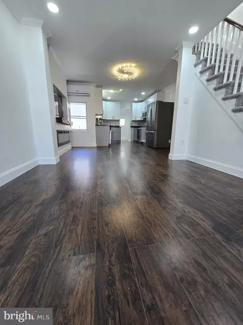 6824 Rodney St, Philadelphia, PA 19138