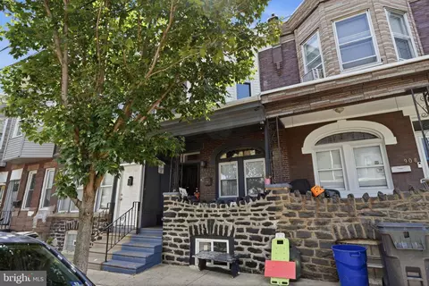 910 E Westmoreland St, Philadelphia, PA 19134