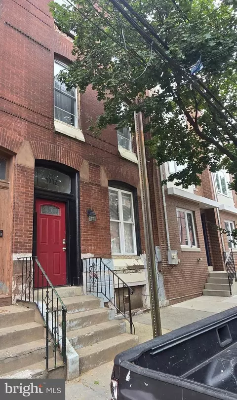 1912 7th St, Philadelphia, PA 19122