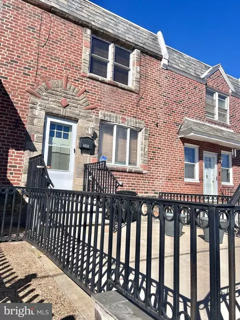 4232 K St, Philadelphia, PA 19124