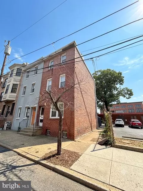 711 N Uber St, Philadelphia, PA 19130