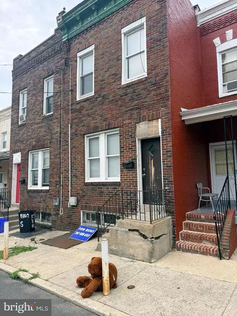 5162 Viola St, Philadelphia, PA 19131