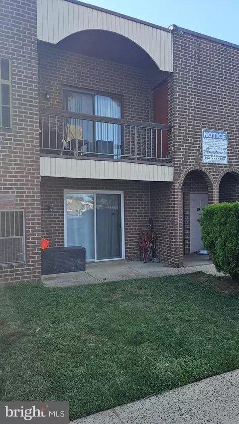 2727 34 Ab Rhawn St, Philadelphia, PA 19152