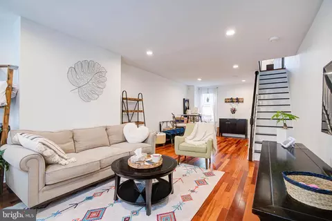 2448 Cedar St, Philadelphia, PA 19125