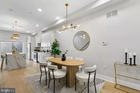 1437 S 8th St, Philadelphia, PA 19147