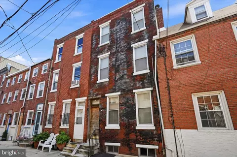 819 S Percy St, Philadelphia, PA 19147