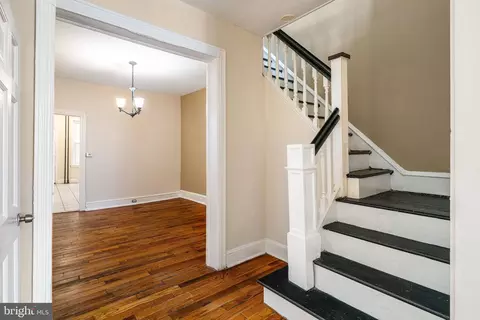5838 Master St, Philadelphia, PA 19131