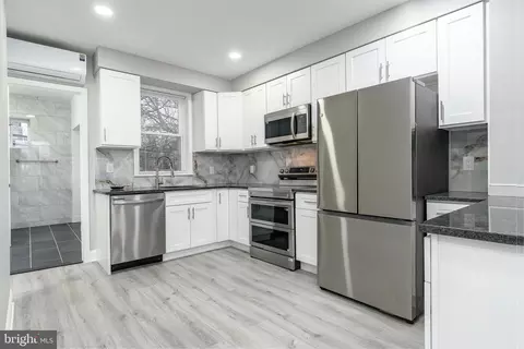 5208 Glenloch St, Philadelphia, PA 19124