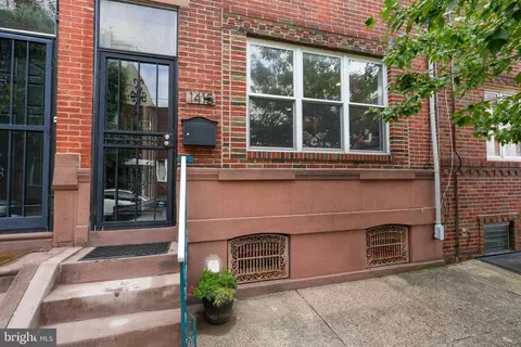 1415 S 8th St, Philadelphia, PA 19147