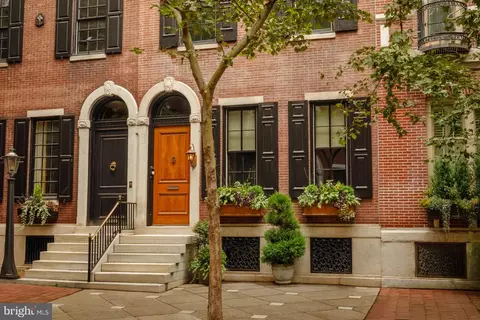 1809 Delancey Pl, Philadelphia, PA 19103