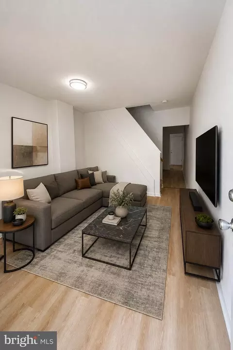 2669 Sepviva St, Philadelphia, PA 19125