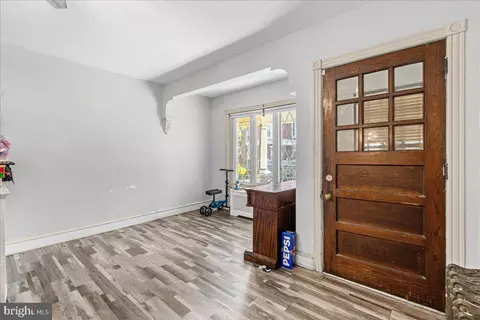 5118 N 11th St, Philadelphia, PA 19141