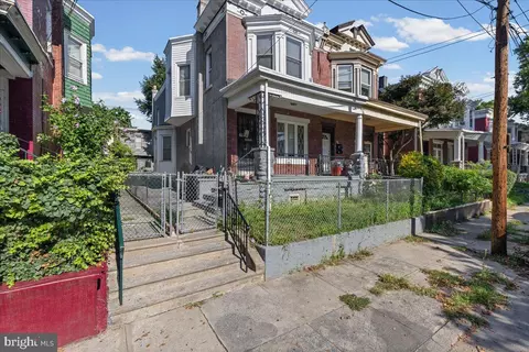 5118 N 11th St, Philadelphia, PA 19141