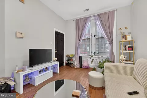 1900 W Diamond St, Philadelphia, PA 19121